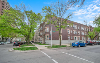 Wrigleyville Apartments