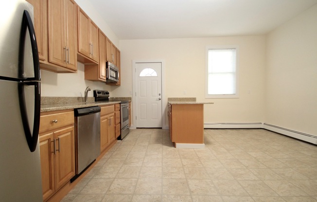 1 bed, 1 bath, $2,195, Unit 43M