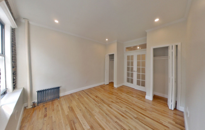 117 Elizabeth St #3A