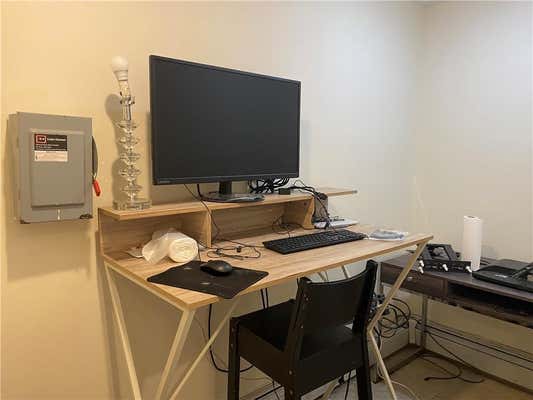 Studio, 800 sqft, $1,800
