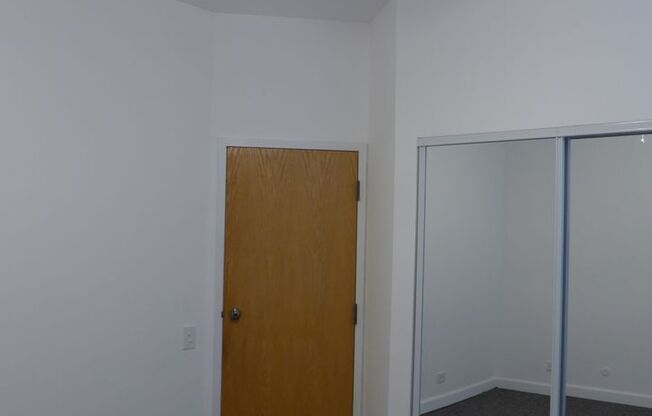 1 bed, 1 bath, 700 sqft, $2,095, Unit 08B