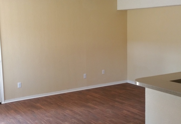 1 bed, 1 bath, 513 sqft, $775, Unit N 108