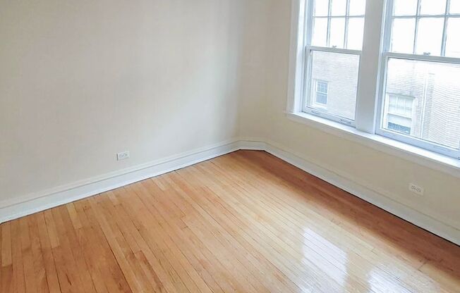 1 bed, 1 bath, 585 sqft, $1,635, Unit 1614-2E