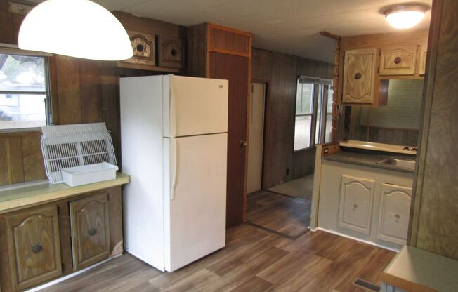 2 beds, 1 bath, $750, Unit Lot 47