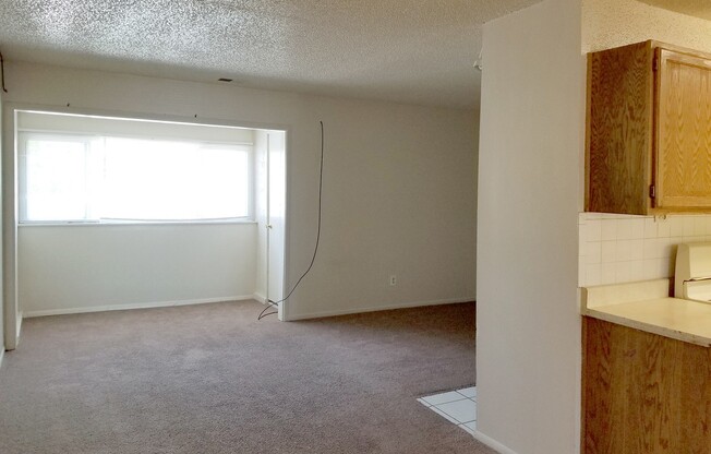 Expo 304 -  2 bed, Great location off Havana and Exposition with lots of amenities such as club house and washer/dryer in complex and Cherry Creek Schools.