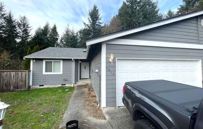 Remodeled 3-Bedroom Duplex Home in North Gig Harbor