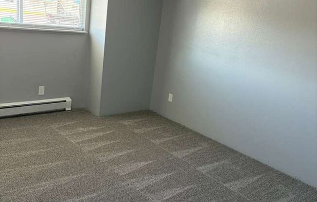 2 beds, 1 bath, 867 sqft, $1,250, Unit 601 F205