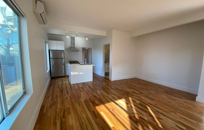 1 bed, 1 bath, 575 sqft, $2,350, Unit 02