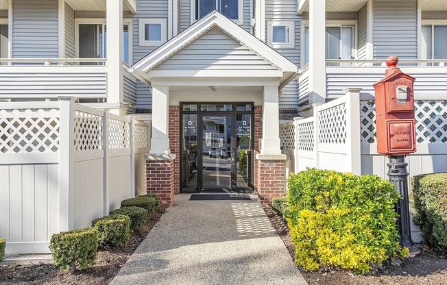 2 beds, 2 baths, 786 sqft, $2,800, Unit D108