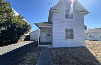 3 beds, 1 bath, 1,216 sqft, $1,845