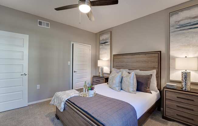 Spacious Bedroom With Comfortable Bed at Carmel Creekside, Fort Worth