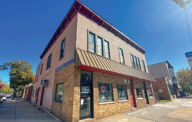 10401 S Ewing Ave