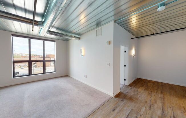 2 beds, 1 bath, 1,008 sqft, $2,295, Unit Unit 305