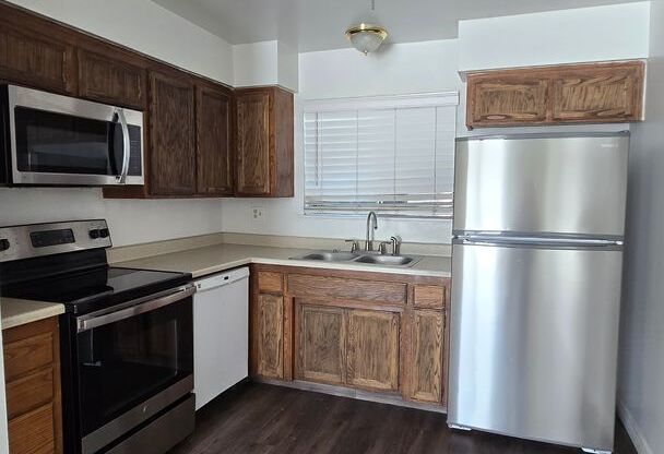 1272p-168.1- 1825 3rd Street #A-#C MG
