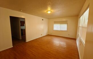 3 beds, 1 bath, $1,400