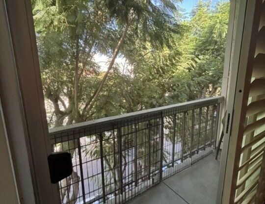 2 beds, 1 bath, 834 sqft, $3,600, Unit 534