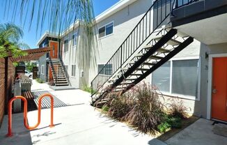 2 beds, 1 bath, $2,595, Unit Unit 5