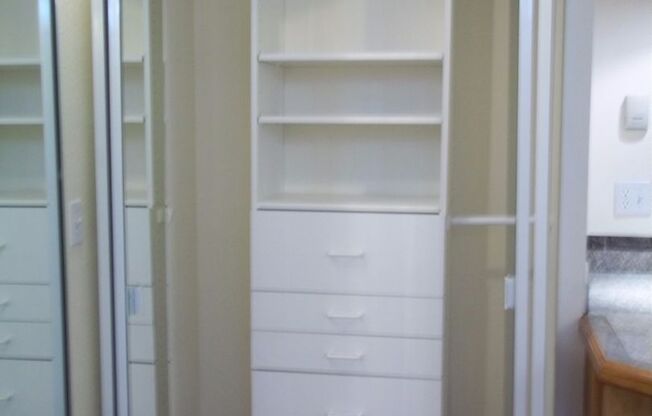 Studio, 1 bath, 250 sqft, $1,245, Unit 206