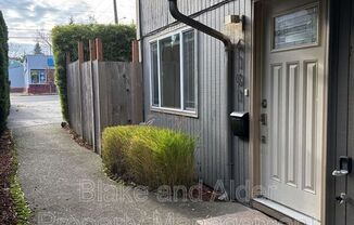 4101 NE KILLINGSWORTH ST