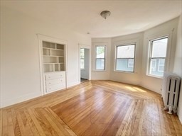 3 beds, 1 bath, 1,100 sqft, $3,350, Unit 2