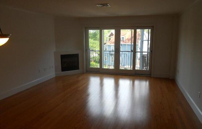 165 BEACON ST