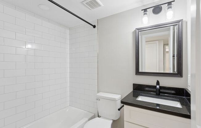 2 beds, 2 baths, 1,070 sqft, $1,850, Unit 42
