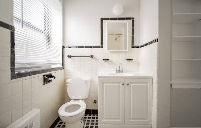 Bathroom 7347-G