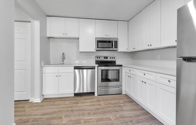 1 bed, 1 bath, 650 sqft, $1,299, Unit 2370-4