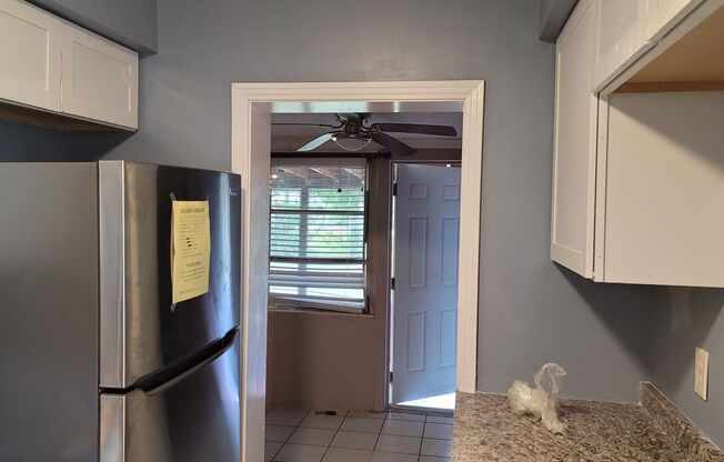 4 Bedroom, 2 bath in Orlando. Fenced in yard ...