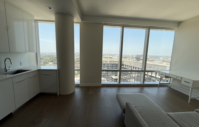 1 bed, 1 bath, 612 sqft, $3,800, Unit 27G