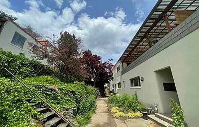 Richardson Court Apartments