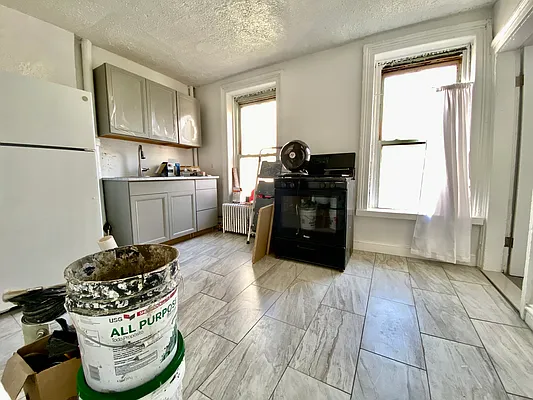 591 VANDERBILT AVE