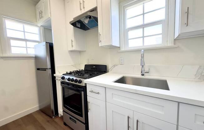 5371 LOUIS PL