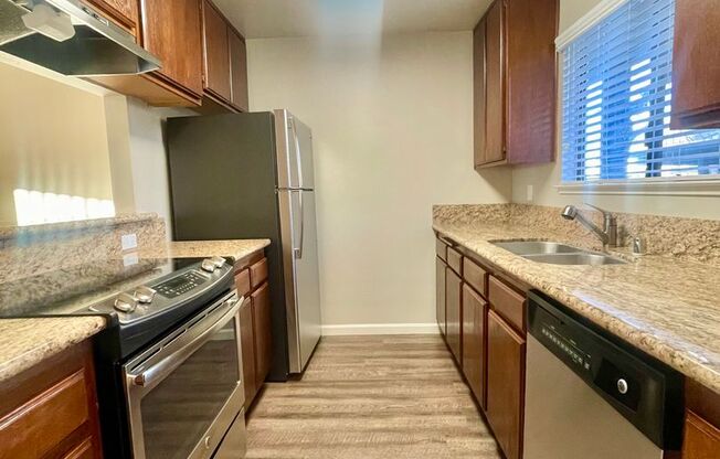 2 beds, 2 baths, 992 sqft, $1,835, Unit 216**