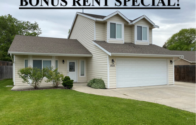 BONUS RENT SPECIAL! Backyard Oasis: 3 Bedroom 2 Bath House Available!