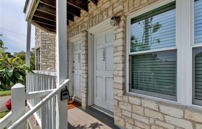 3400 Speedway Unit #202, Austin, TX  78705