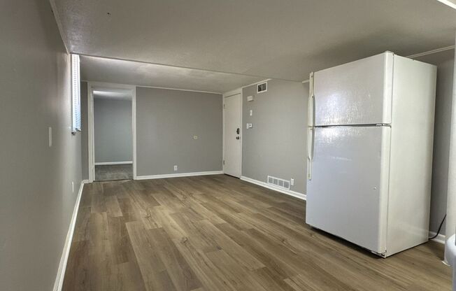 1 bed, 1 bath, $735, Unit 1