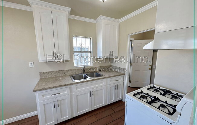 648 W 91 ST