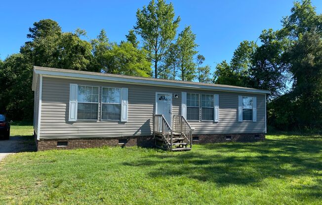 FOR RENT - Love the country? Love to hunt? If so, this one is for you!