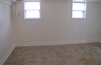 Studio, 1 bath, 360 sqft, $765, Unit 07