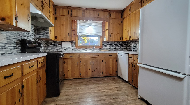 4427 KERNERSVILLE RD