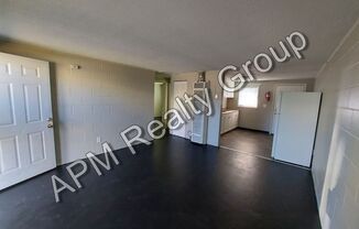 Updated apartment near Harden and Colonial