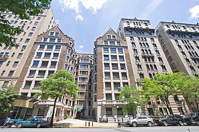 527 W 110 ST