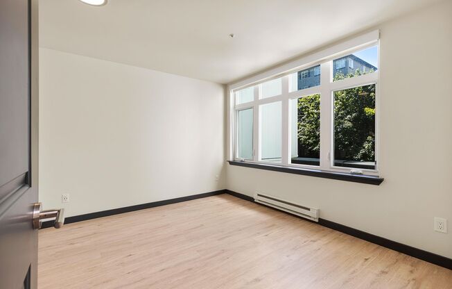 2 beds, 2 baths, 886 sqft, $3,295, Unit 101