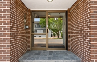 2 beds, 2 baths, 978 sqft, $2,900, Unit 5