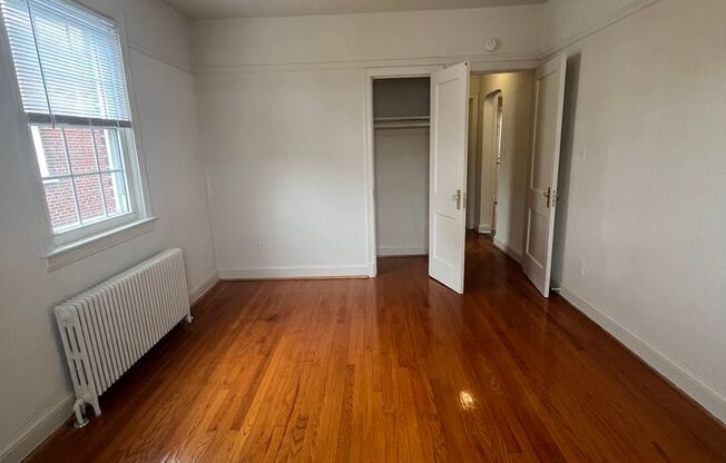 2 beds, 1 bath, 810 sqft, $1,895, Unit 418 #3