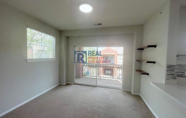 9633 E 5 AVE