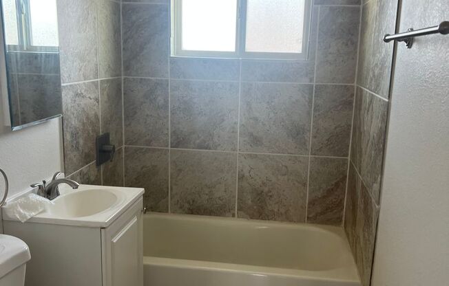 Studio, 1 bath, 325 sqft, $1,700, Unit 2233-07