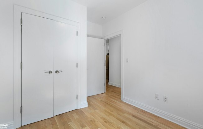 2 beds, 1 bath, $3,995, Unit 2F