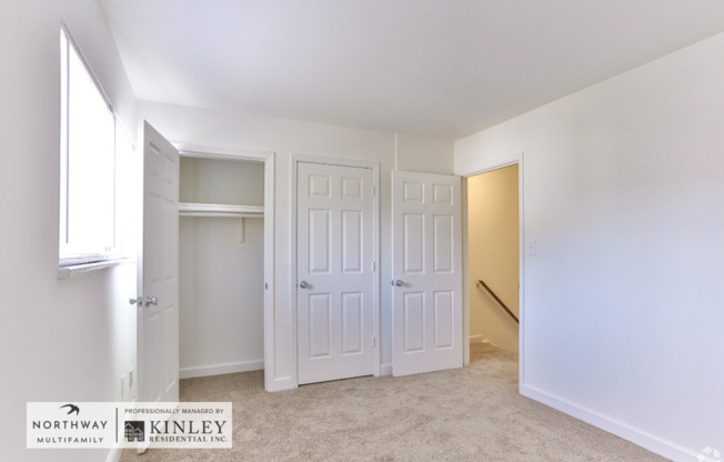 2 beds, 1 bath, 850 sqft, $1,250, Unit 31-E